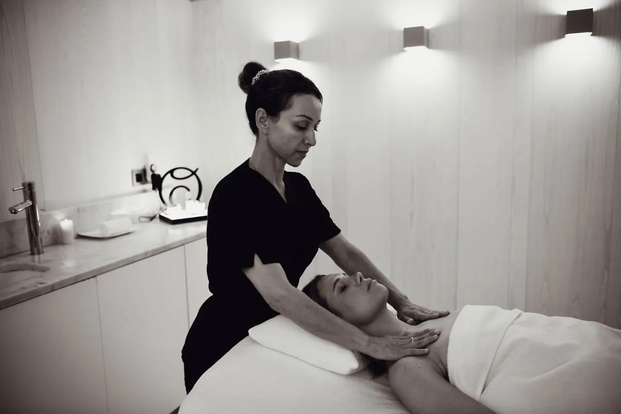 Bdesign & Spa Paradou Hotell