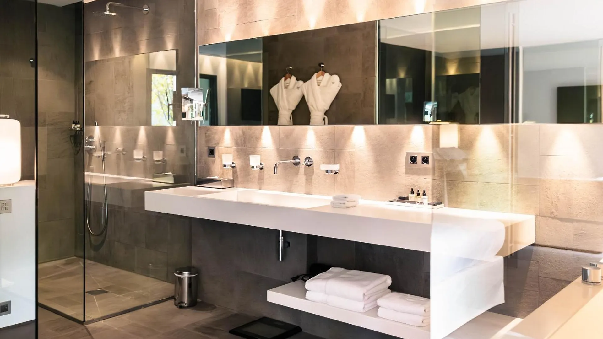 Hotell Bdesign & Spa Paradou