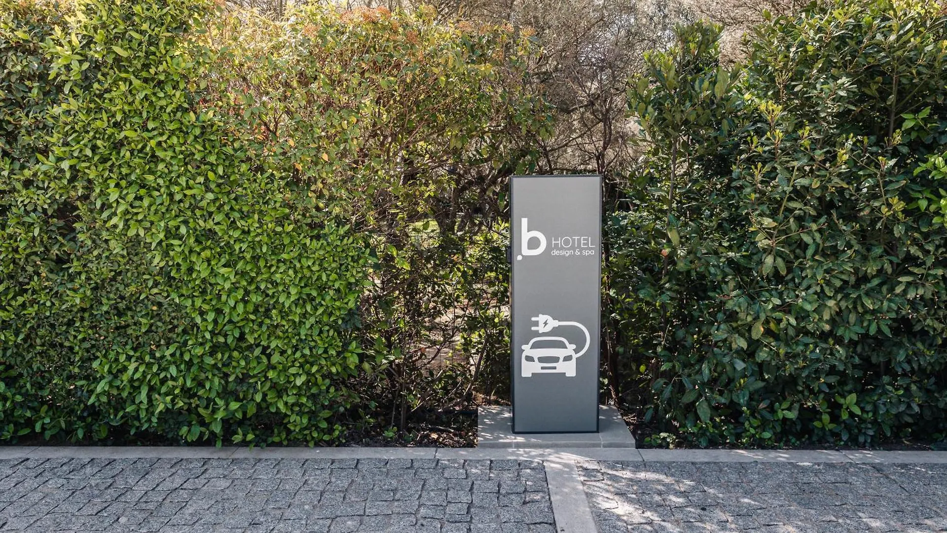 Bdesign & Spa Paradou 5*,  France
